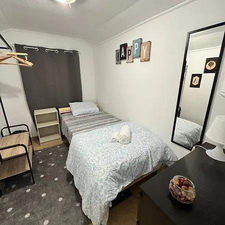 Small Cozy Flat Lejlighed *