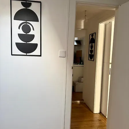 Small Cozy Flat Лиссабон