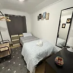 Small Cozy Flat Апартаменти *